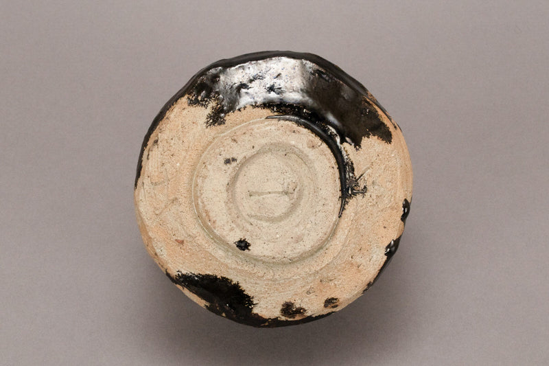 瀬戸黒茶碗 – MATSUMORI
